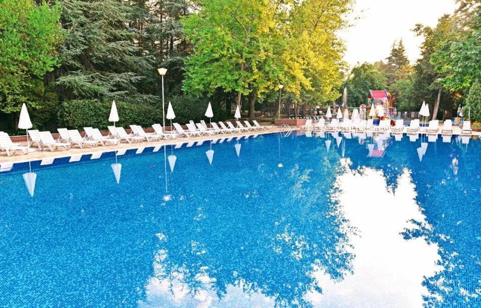 Kompas Hotel Albena Exterior foto